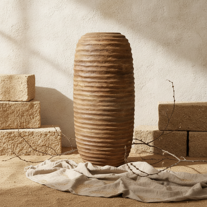 Vaso terracota artesanal EXCLUSIVO 30 feito à mão Portugal. Decoração orgânica. Decoração sustentável; decoração e design biofílico; Decoração minimalista, wabi-sabi, rústica, mediterrânico e farmehouse. Design de interiores;