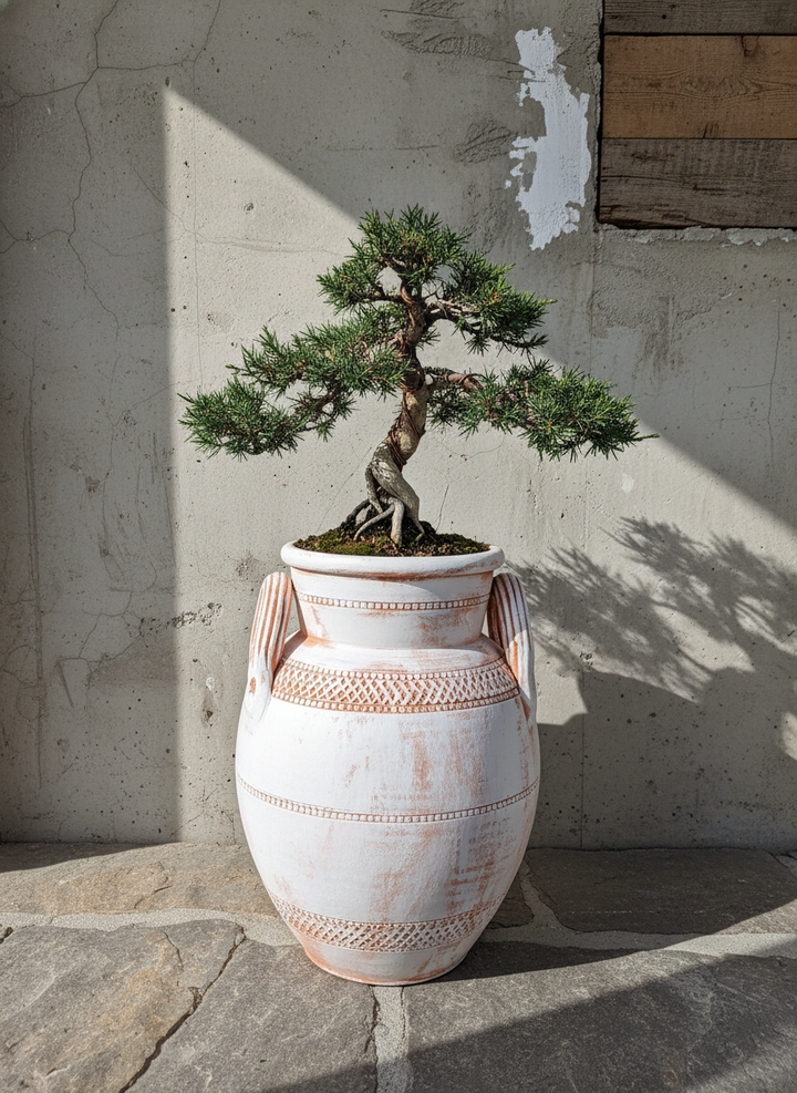 Vaso terracota artesanal Poteh A feito à mão Portugal, decoração Japandi, minimalista, rústico, farmhouse e moderno e wabi-sabi. Decoração e design de interiores; decoração e design biofílico;