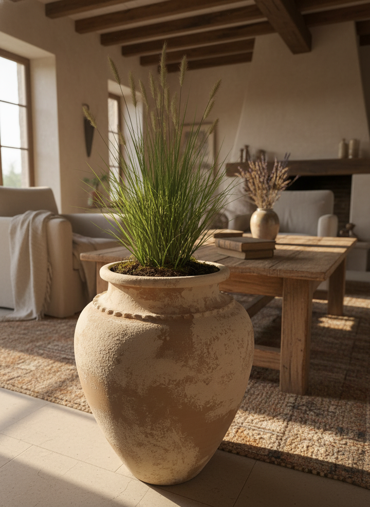 Vaso terracota artesanal Kora H, feito artesanalmente em Portugal. Decoração Japandi, minimalista, rústico, mediterrânico, farmhouse e cottage. Decoração de interiores; Design biofílico;