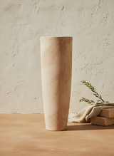 Vaso terracota artesanal  EXC 11, handmade em Portugal. Decoração wabi-sabi, farmhouse, Japandi, minimalista, mediterrânica, cottagecore e moderno. Design sustentável; design biofílico;