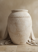 Vaso terracota artesanal  EXC 25, handmade em Portugal. Estilo mediterranico. Decoração orgânica. Design de interiores sustentável; design biofílico; Decoração wabi-sabi, farmhouse, Japandi, minimalista, mediterrânica, cottagecore e moderno.