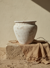 Vaso terracota artesanal  EXC 8, handmade em Portugal.  Decoração minimalista, mediterrânica, cottagecore e moderno.  Decoração orgânica sustentável; design biofílico;