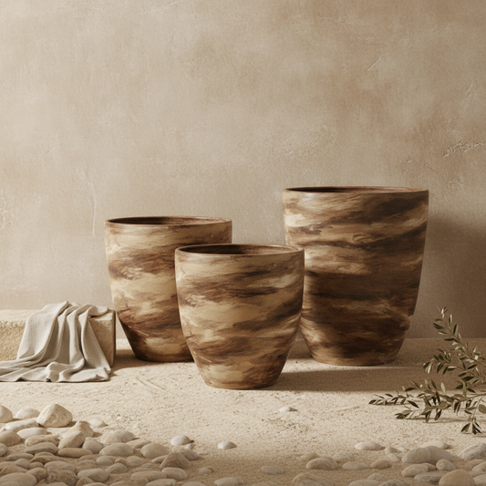 Vaso terracota artesanal Nahura B feito à mão Portugal. Vasos de terracota gigantes. Decoração Orgânica.  decoração wabi-sabi, minimalista, rústico, mediterrânico, e outras. Decoração e design de interiores; decoração e design biofílico;