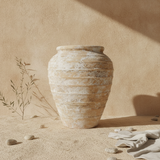 Vaso terracota artesanal  EXC 35, handcrafted em Portugal. Design de interiores sustentável; design biofílico; Decoração orgânica; Decoração wabi-sabi, farmhouse, Japandi, minimalista, mediterrânica. Organic Decor; 
