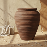 Vaso terracota artesanal Rústico X.4, feito à mão em Portugal. Decoração orgânica; Decoração rústica e cottagecore. Inspiração mediterrânica e farmhouse. Decoração de interiores; Design biofílico; Decoração sustentável
