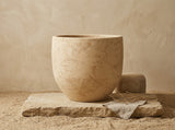 Vaso terracota artesanal  NAHURA D handmade em Portugal. Decoração wabi-sabi, farmhouse, Japandi, minimalista, mediterrânica, cottagecore e moderno. Design de interiores, decoração sustentável; design biofílico; ORGANIC DECOR; 