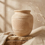Vaso terracota artesanal  EXC 32, handmade em Portugal. Decoração orgâmica; Decoração wabi-sabi, farmhouse, Japandi, minimalista, mediterrânica, cottagecore e moderno. Design de interiores, decoração sustentável; design biofílico;