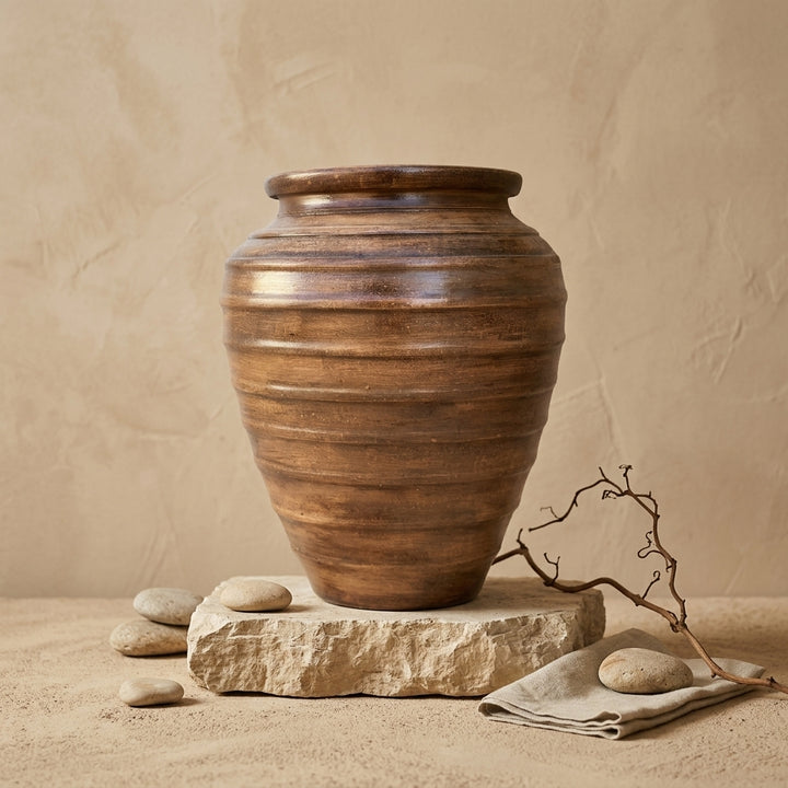 Vaso terracota artesanal RÚSTICO X.11 Made in Portugal. Decoração de interiores;  Organic decor; design biofílico; Estilos cottagecore, rústico, mediterrânico, Japandi, estilo wabi-sabi e farmehouse.