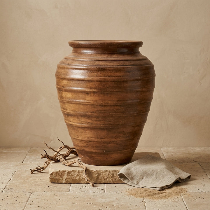 Vaso terracota artesanal RÚSTICO X.11 Made in Portugal. Decoração de interiores;  Organic decor; design biofílico; Estilos cottagecore, rústico, mediterrânico, Japandi, estilo wabi-sabi e farmehouse.