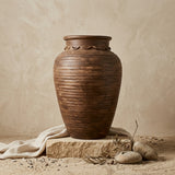 Vaso terracota artesanal RÚSTICO K feito à mão em Portugal, decoração wabi-sabi, minimalista, rústica, mediterrânica, cottagecore e farmhouse . Decoração e design de interiores; decoração e design biofílico;