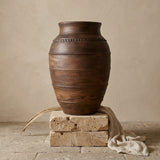 Vaso terracota artesanal RÚSTICO G.2 feito à mão Portugal. Decoração orgânica; Decoração minimalista, wabi-sabi, rústica, mediterrânico e farmehouse. Decoração e design de interiores; design biofílico e decoração;