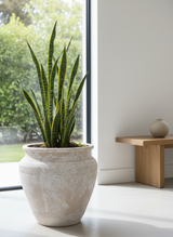 Vaso terracota artesanal Alura A feito à mão Portugal, decoração wabi-sabi, minimalista, rústico, mediterrânico, e outras. Decoração e design de interiores; decoração e design biofílico;