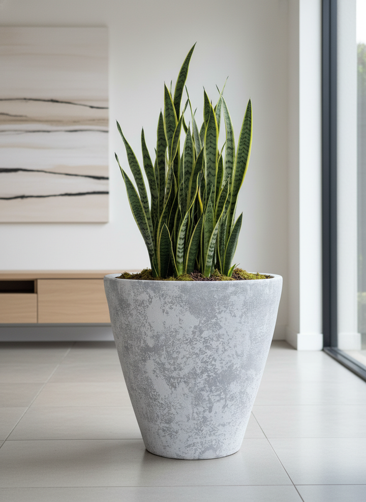Vaso terracota artesanal Nura A feito à mão Portugal, decoração wabi-sabi, minimalista, rústico, mediterrânico, e outras. Decoração e design de interiores; decoração e design biofílico;