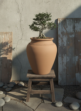 Vaso terracota artesanal Kora A feito à mão Portugal, decoração wabi-sabi, minimalista, rústico, mediterrânico, e outras. Decoração e design de interiores; decoração e design biofílico; 